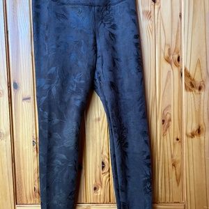 WHITEHOUSEBLACKMARKET  RUNWAY leggings